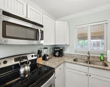 10265 Gulf Boulevard - Photo Thumbnail 31