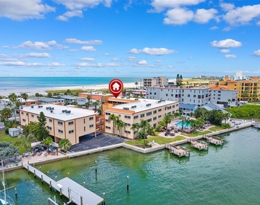10265 Gulf Boulevard - Photo Thumbnail 54