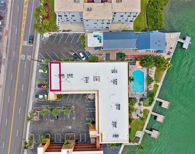10265 Gulf Boulevard - Photo Thumbnail 18
