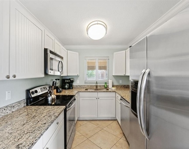 10265 Gulf Boulevard - Photo Thumbnail 29