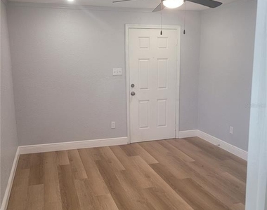 1320 S Oleander Avenue - Photo Thumbnail 29