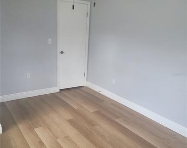 1320 S Oleander Avenue - Photo Thumbnail 26