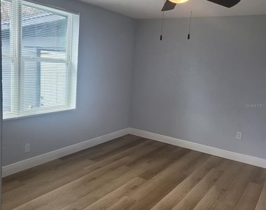 1320 S Oleander Avenue - Photo Thumbnail 19
