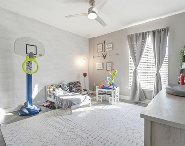 119 Elissar Drive - Photo Thumbnail 32