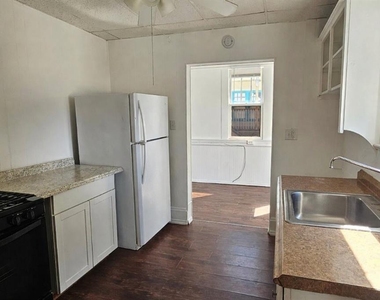 709 Ora Street - Photo Thumbnail 3