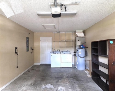 739 Heathrow Avenue - Photo Thumbnail 18
