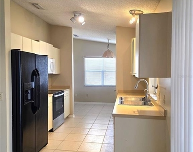 739 Heathrow Avenue - Photo Thumbnail 6