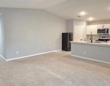 1532 Ne 35th - Photo Thumbnail 6