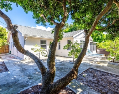 2648 Nassau Street - Photo Thumbnail 25