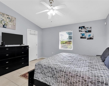 2648 Nassau Street - Photo Thumbnail 13