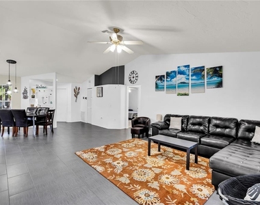 2648 Nassau Street - Photo Thumbnail 1