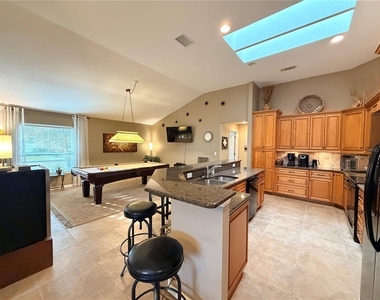 8317 9th Avenue Terrace Nw - Photo Thumbnail 2