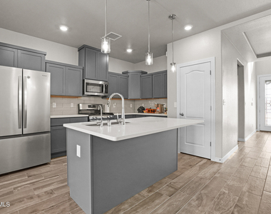 7437 Schweitz Court - Photo Thumbnail 21