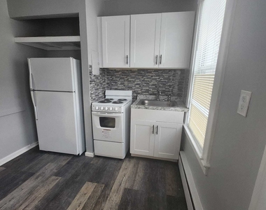 22-24 Brown Street - Photo Thumbnail 1