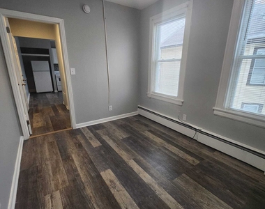 22-24 Brown Street - Photo Thumbnail 4