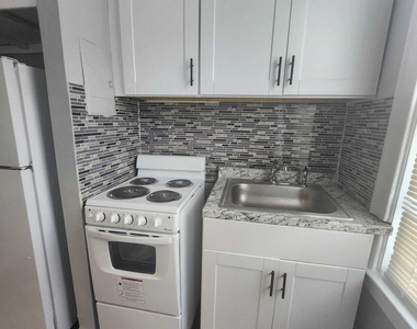 22-24 Brown Street - Photo Thumbnail 3