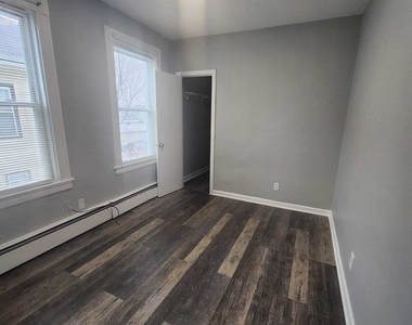 22-24 Brown Street - Photo Thumbnail 5