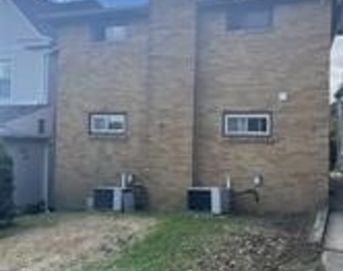 218 Bronx Ave - Photo Thumbnail 21