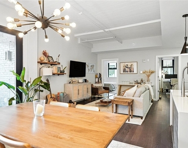 2545 Penn Avenue - Photo Thumbnail 2