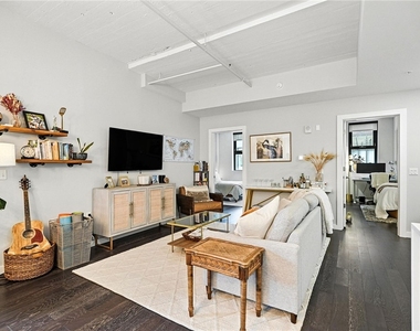 2545 Penn Avenue - Photo Thumbnail 4