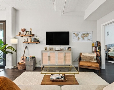 2545 Penn Avenue - Photo Thumbnail 9