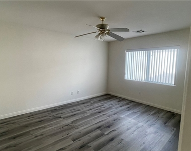 3107 Lenoir Street - Photo Thumbnail 16