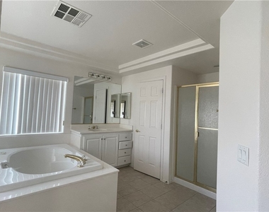 3107 Lenoir Street - Photo Thumbnail 15