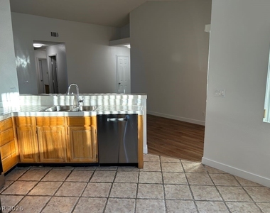 2025 Big Bend Way - Photo Thumbnail 9