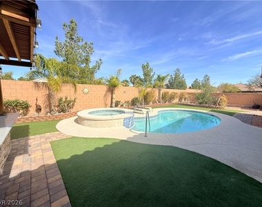 364 Moon Aura Avenue - Photo Thumbnail 3
