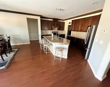 364 Moon Aura Avenue - Photo Thumbnail 11