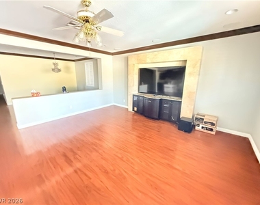 364 Moon Aura Avenue - Photo Thumbnail 8