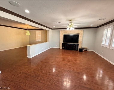 364 Moon Aura Avenue - Photo Thumbnail 24