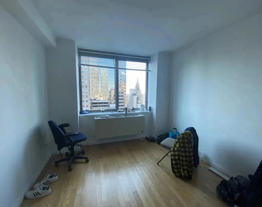 2 Gold Street - Photo Thumbnail 3