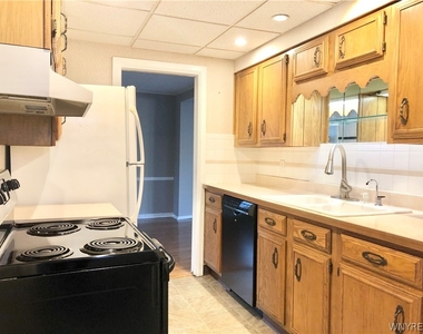 200 Koenig Road - Photo Thumbnail 2