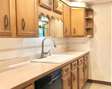 200 Koenig Road - Photo Thumbnail 1
