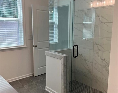 3052 Brindale Drive - Photo Thumbnail 21
