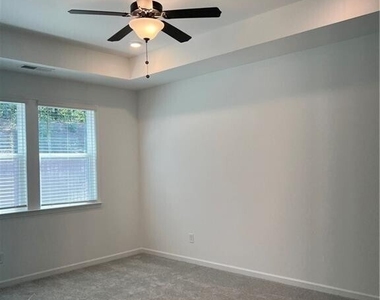 3052 Brindale Drive - Photo Thumbnail 18