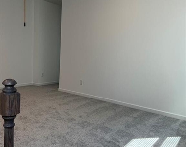3052 Brindale Drive - Photo Thumbnail 12