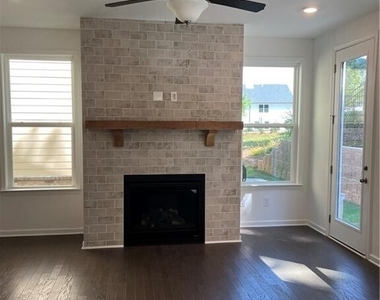 3052 Brindale Drive - Photo Thumbnail 8
