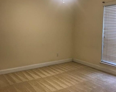 1055 Baxter Street - Photo Thumbnail 9