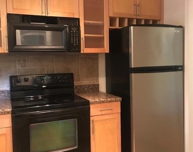 1055 Baxter Street - Photo Thumbnail 5