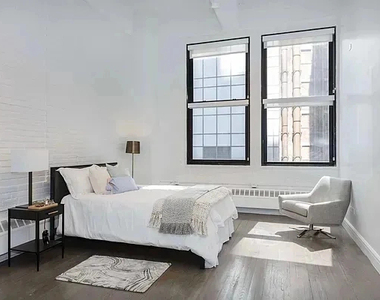 110 Greenwich Street - Photo Thumbnail 1