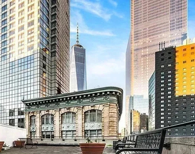 110 Greenwich Street - Photo Thumbnail 5