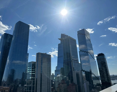 350 West 37th Street - Photo Thumbnail 7