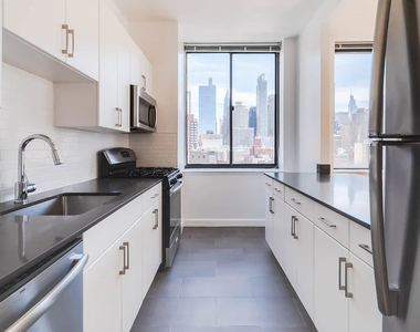 505 West 54th Street - Photo Thumbnail 2