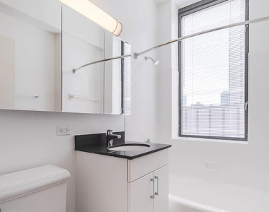 505 West 54th Street - Photo Thumbnail 4