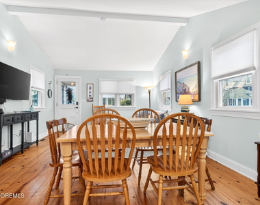77 Abbott Avenue - Photo Thumbnail 10