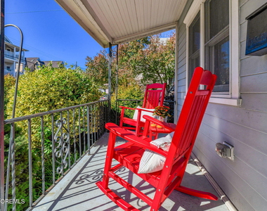 77 Abbott Avenue - Photo Thumbnail 1