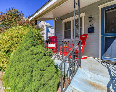77 Abbott Avenue - Photo Thumbnail 3
