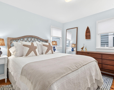 77 Abbott Avenue - Photo Thumbnail 16